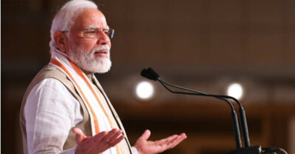 Media's role is to bring to fore govt shortcomings, also highlight positive news: PM Modi